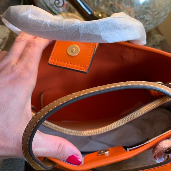 Authentic TORY BURCH LINK triple compartments satchel/Crosby - Picture 14 of 16